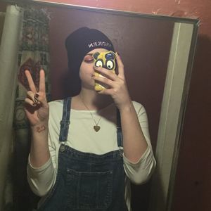 Meet your Posher, Evie